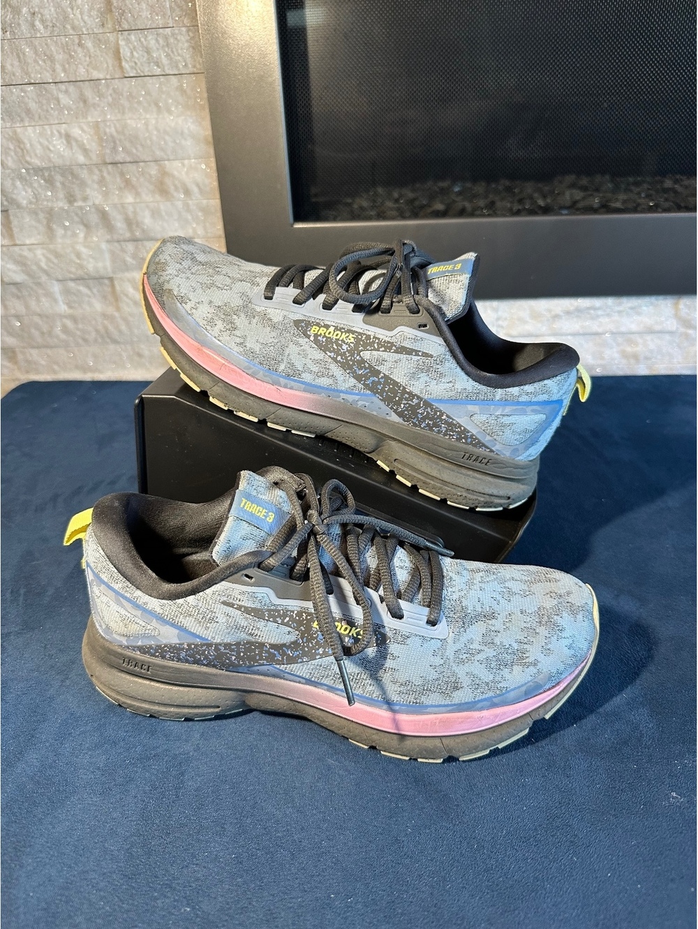Brooks Trace 3 Limited Edition Women’s 9 Rainwashed Corsage Running Shoes